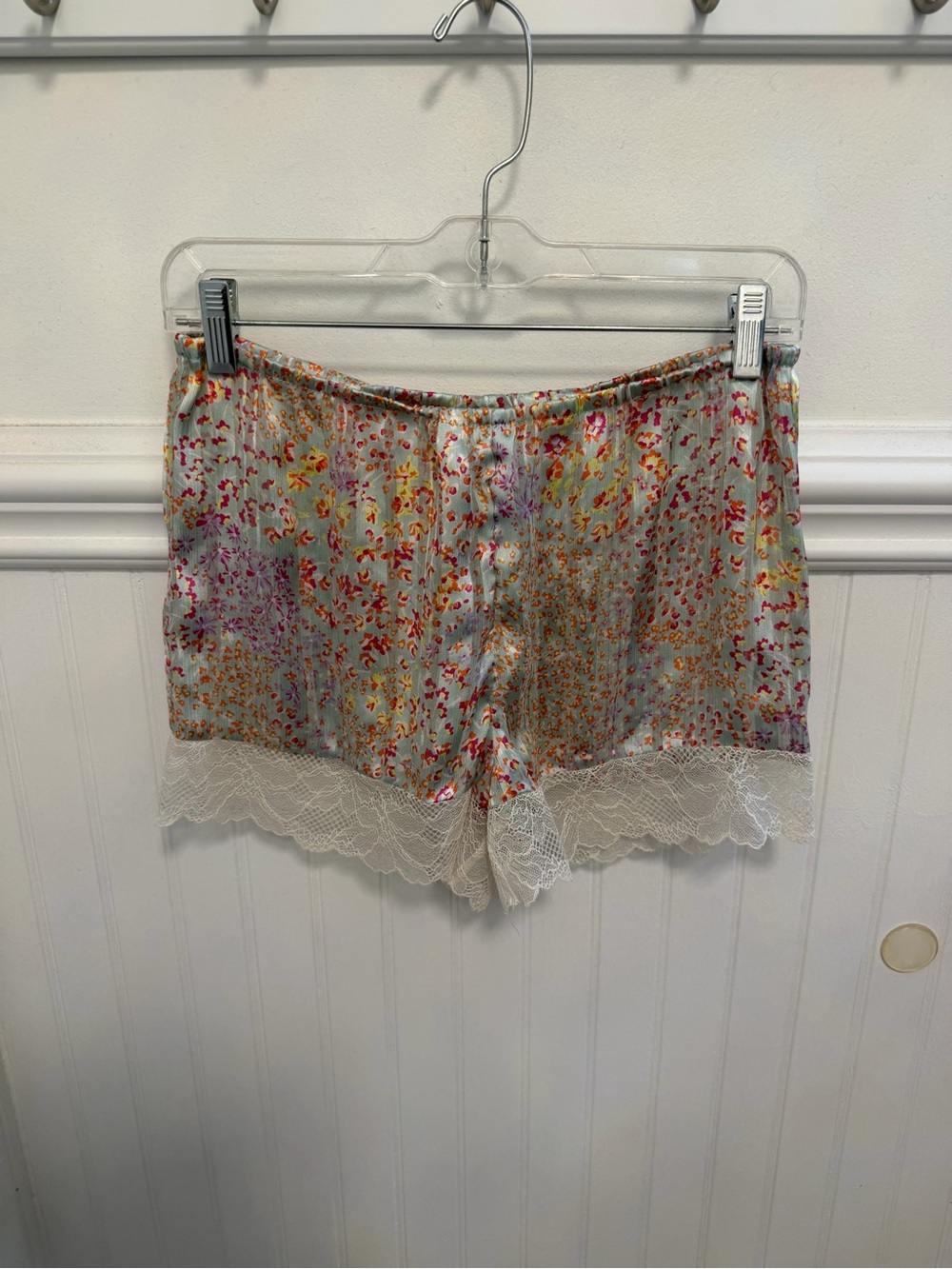 Silk-Feel Floral Lace Trim Sleep Shorts - Pale Blue Floral
